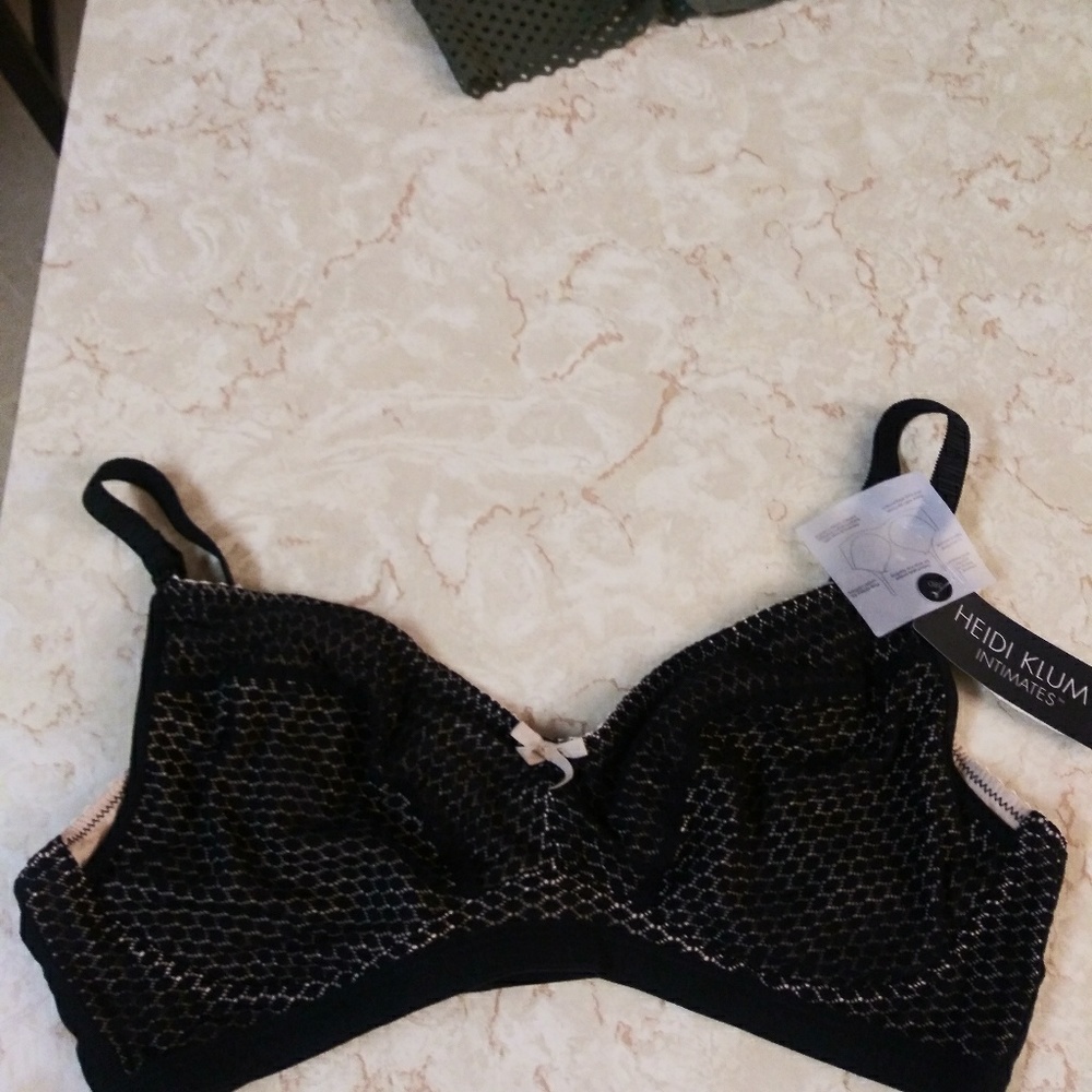 Heidi Klum bra